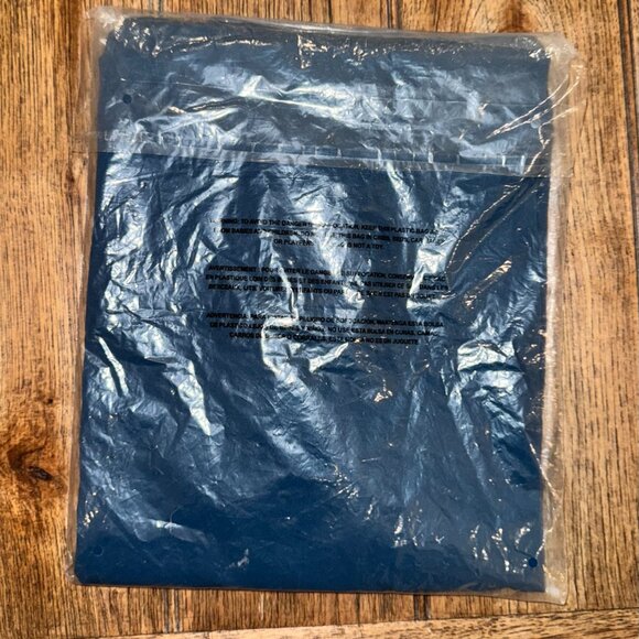 FIGS Rafaela Scrub Top – Deep Reef | Size M | NWT (PO# 4891 Limited Edition) - Picture 4 of 9